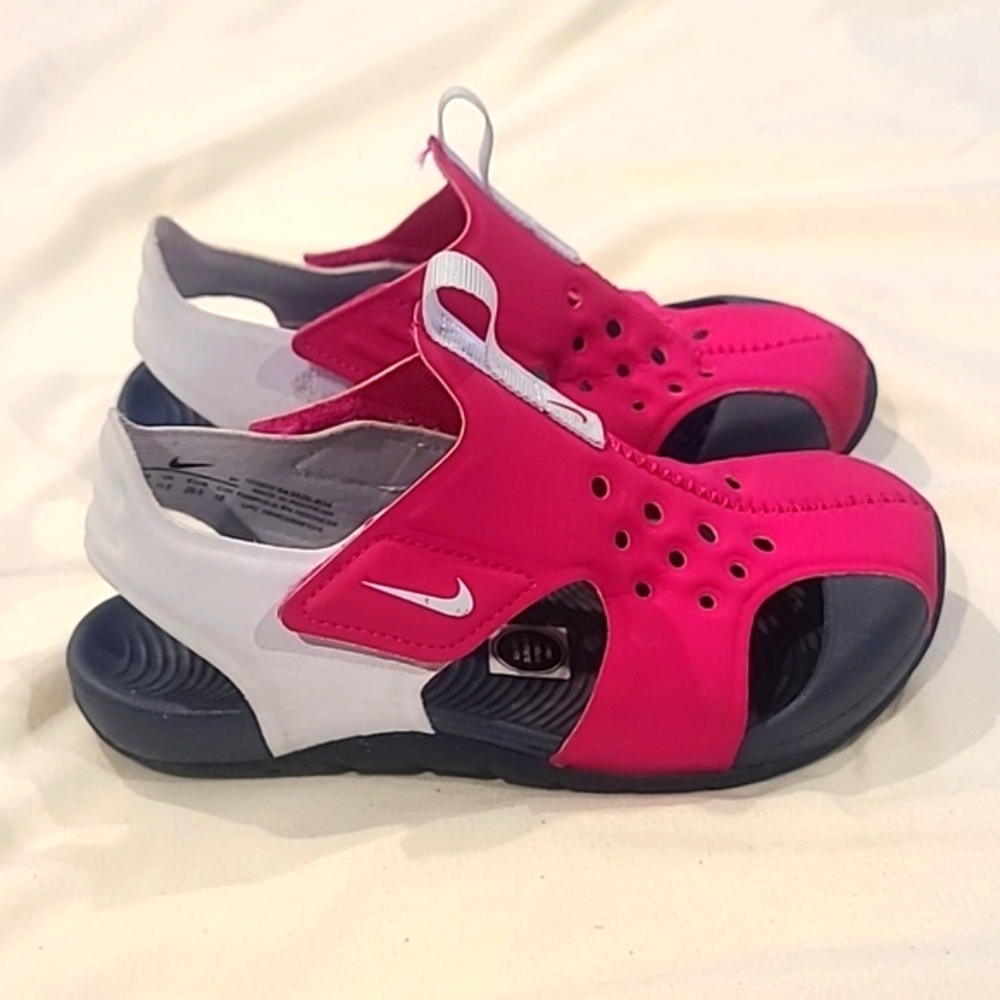 💖Nike girls Sandals, velcro, size 12C💖